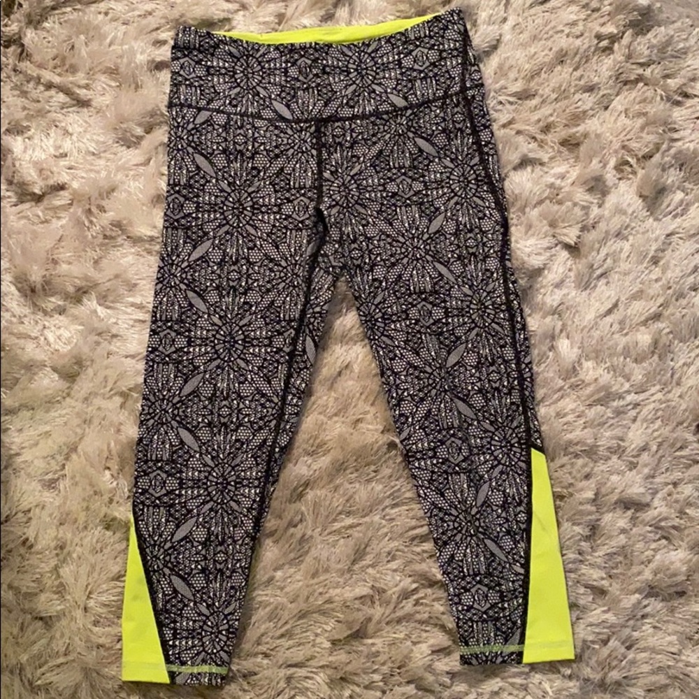 Victoria’s Secret sports workout leggings